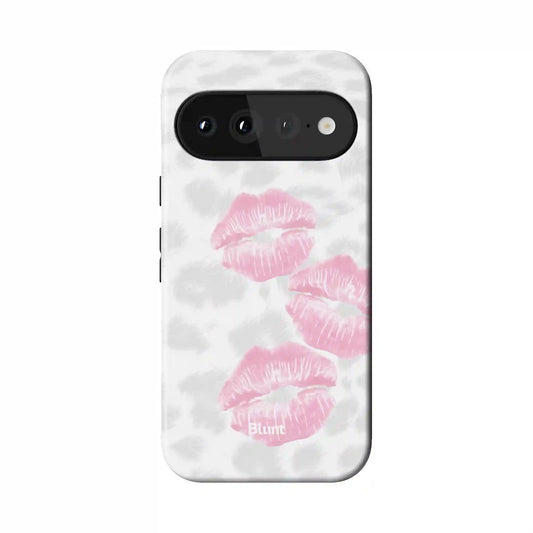 Feline Kiss Pixel Case